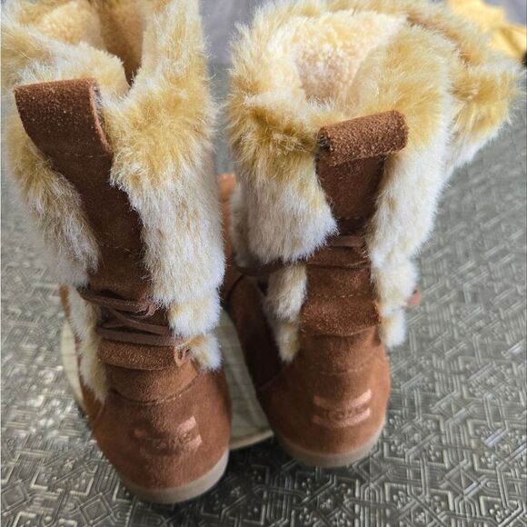 🐢 Toms Nepal Sherpa Snow Boot. SIZE 7. NWOT - Picture 7 of 12